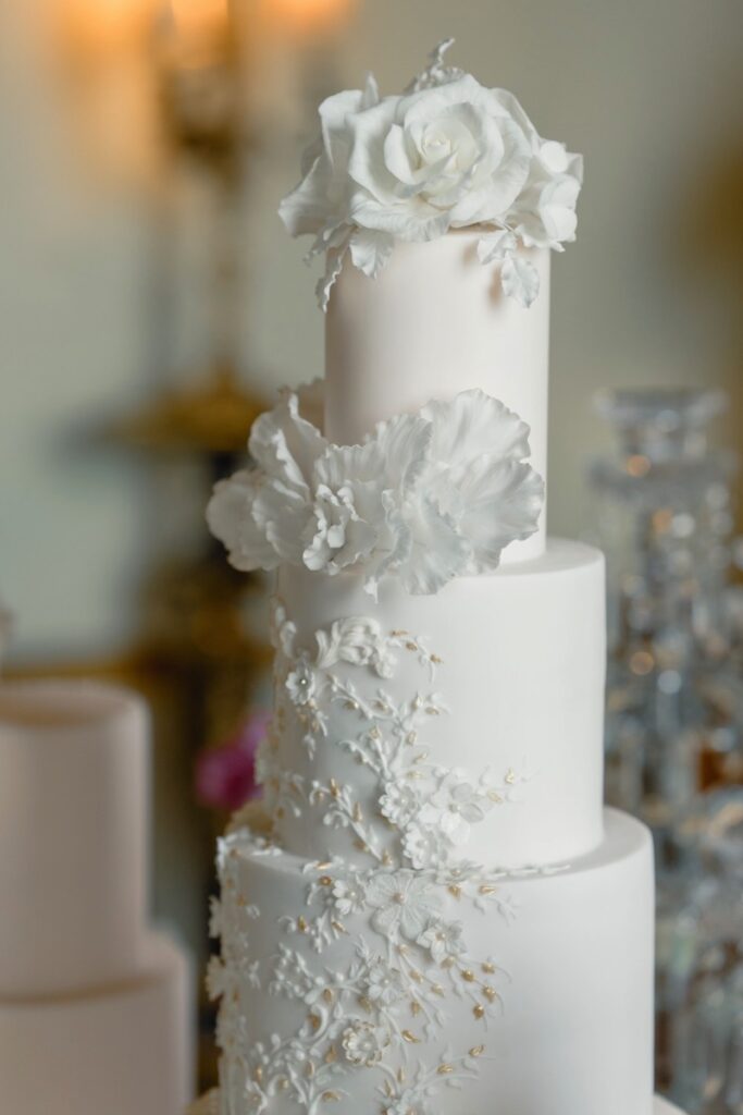 Yevnig Cakes By Yevnig Wedding Cake Rebecca Searle Photography