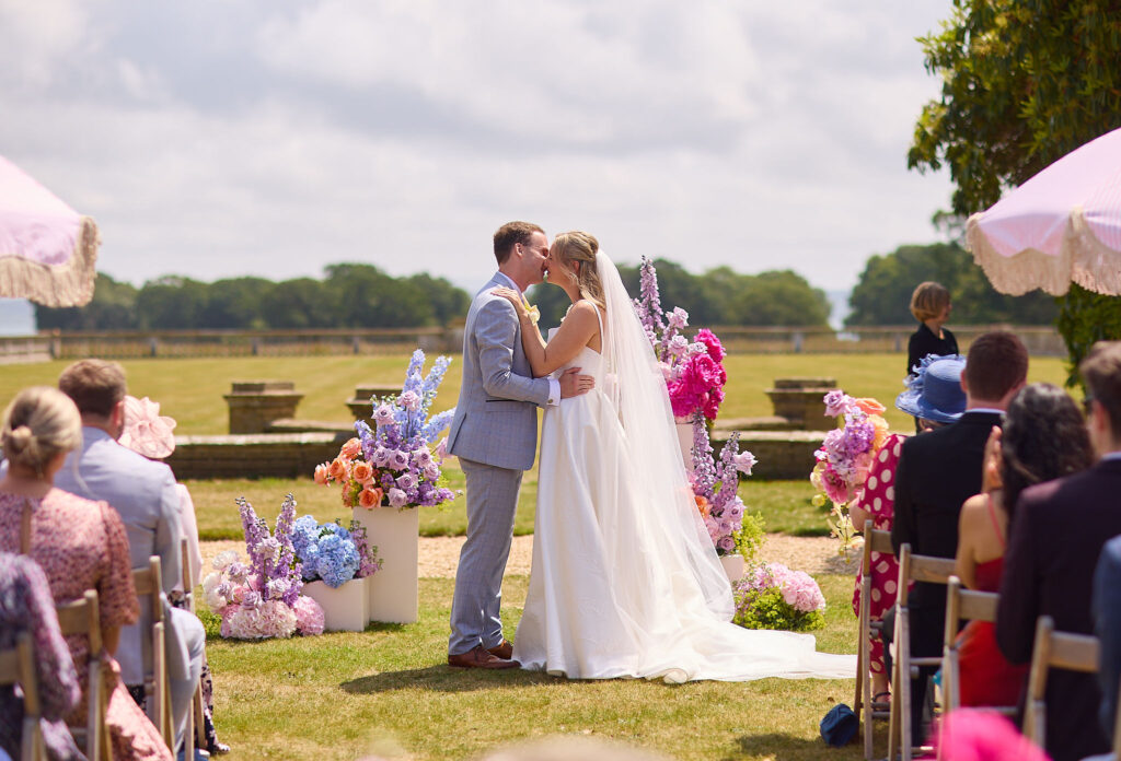 New forest summer wedding Pylewell Park (7)